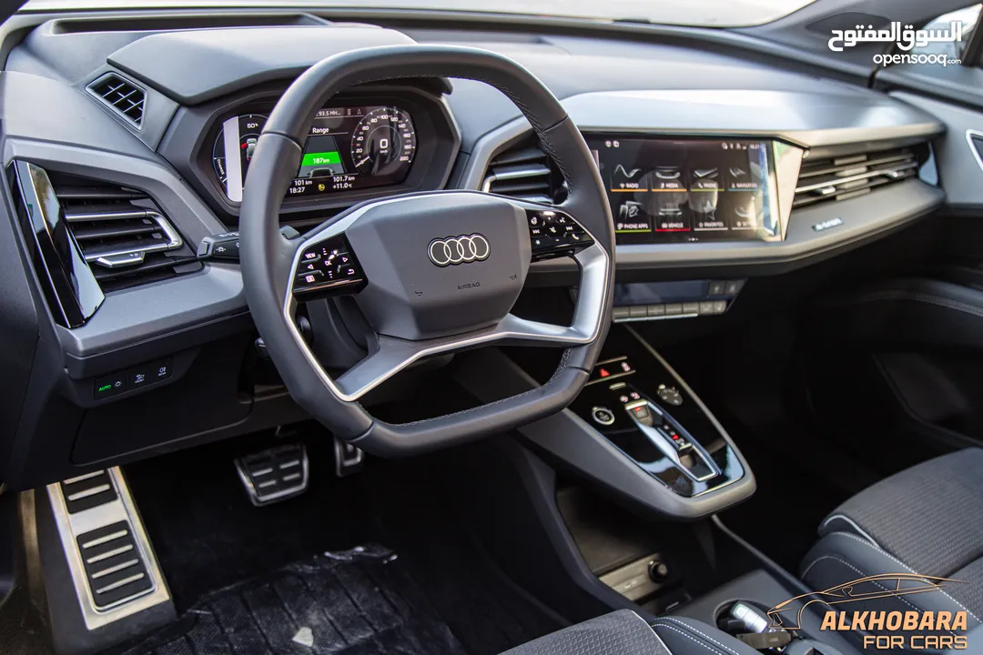 Audi Q5 2022 40 E-tron Quattro   يمكن التمويل