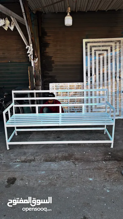 للبيع كرسي خارجي حديد  Steel outdoor chair