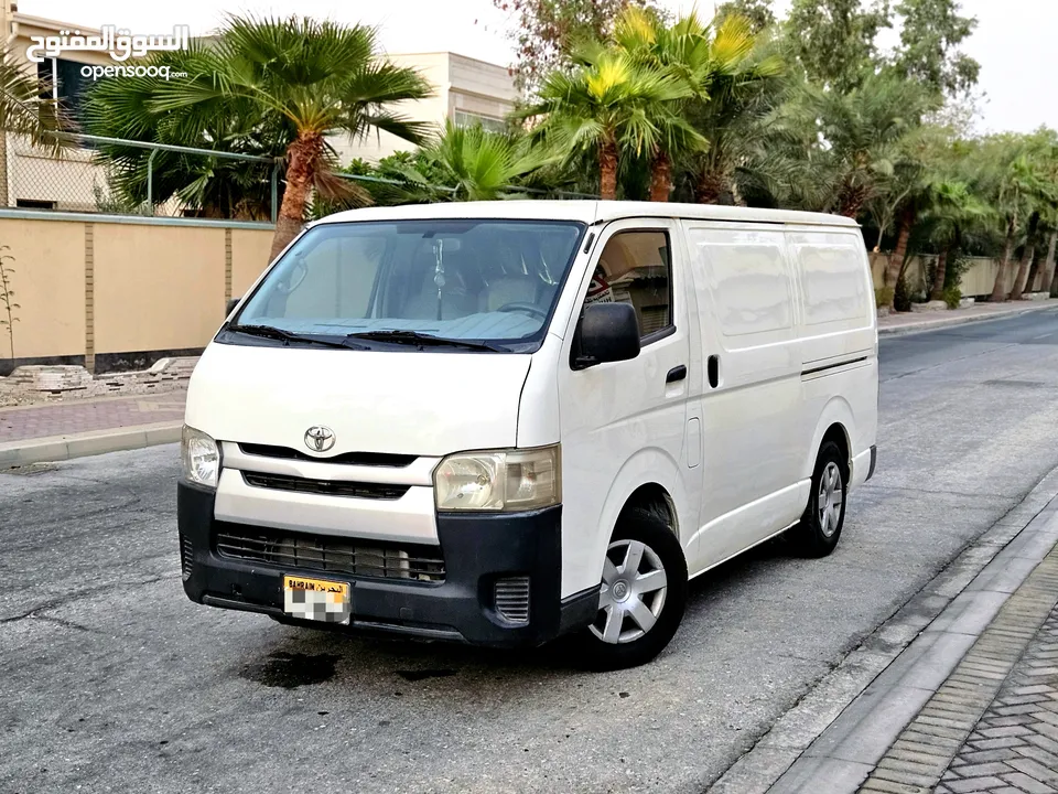 TOYOTA HIACE 2016 CARGO VAN EXCELLENT CONDITION URGENTLY FOR SALE