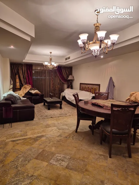 Luxury apartment three bedroom All en-suite have heating and cooling central AC,Electric abajour.