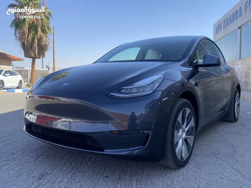 TESLA Y LONG RANGE 2021