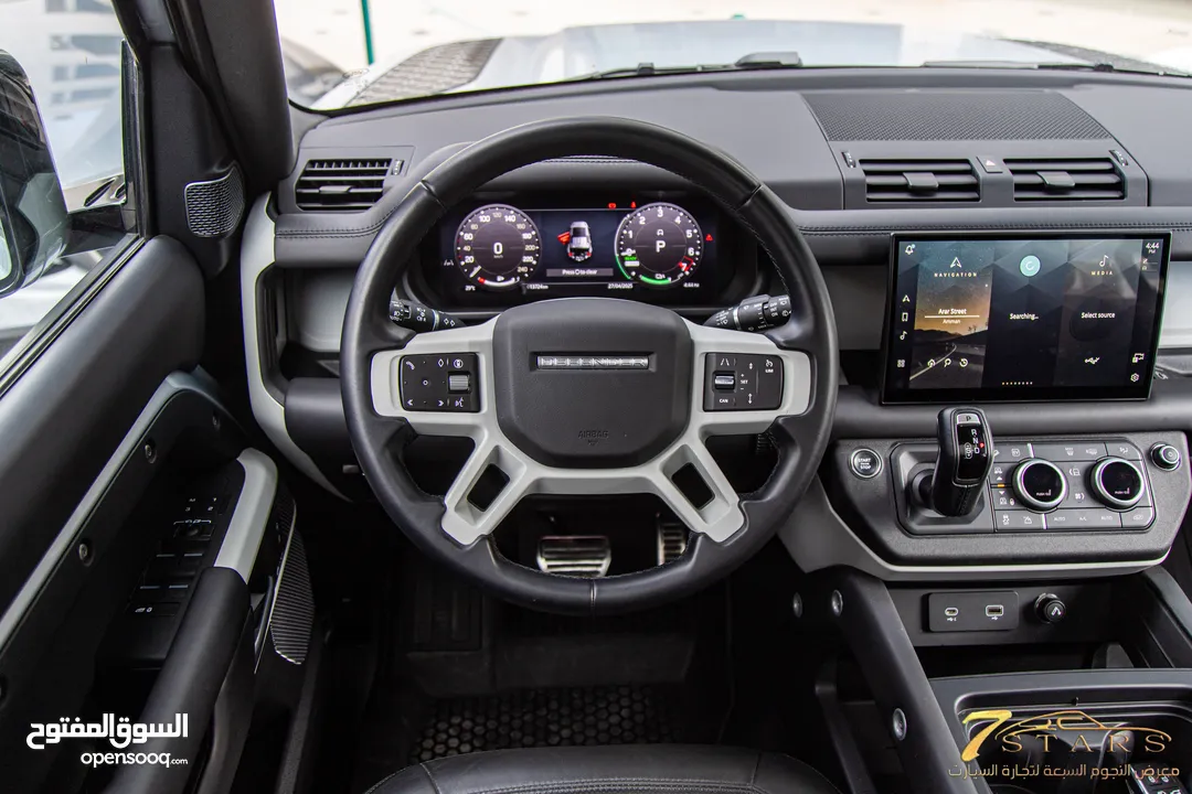 Land Rover Defender 2024 Hse  Black Edition Plug in hybrid   السيارة وارد و كفالة الشركة