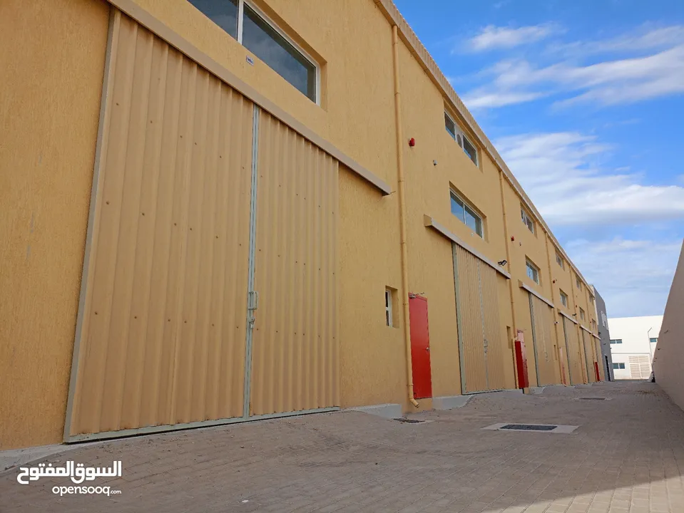 مستودع للاجار//\\Warehouses for rent