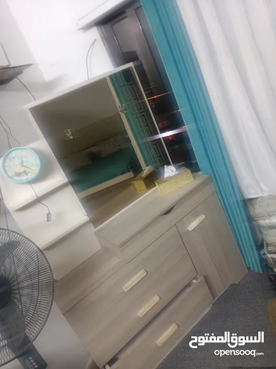 اثاث منزل مستعمل بحاله ممتازة....غرفة نوم ممتازة ، طقم كورنر ،غرفة ضيوف