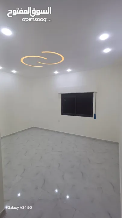 شقة فاخرة للبيع الثالثة ط3 هندسي 110 م اطلالة بحريه دائما
