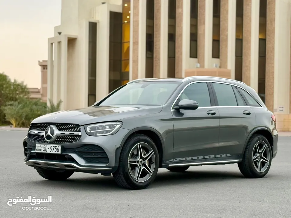 للبيع مرسيدس GLC200 AMG وارد الوكالة