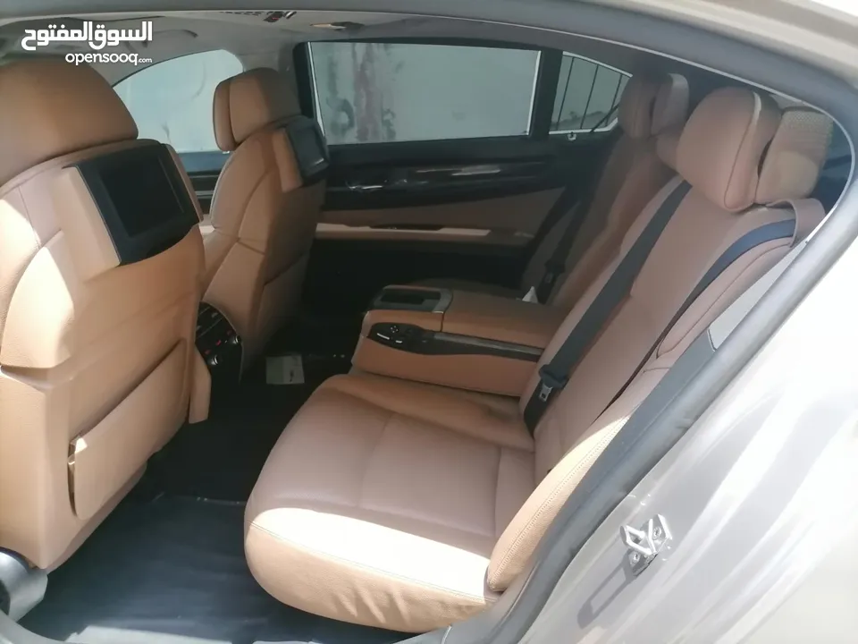 للبيع bmw 750il فول ابشن  فل بيمه توه بيم سجل مايشكي من شي الموتر