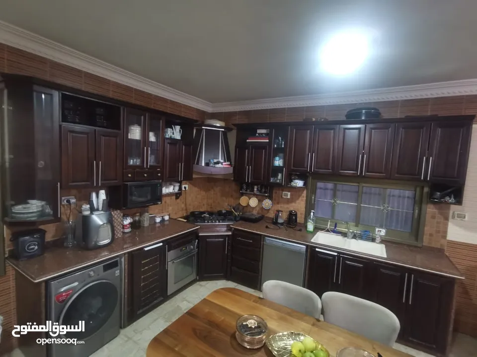 مطبخ خشب مهجوني كامل