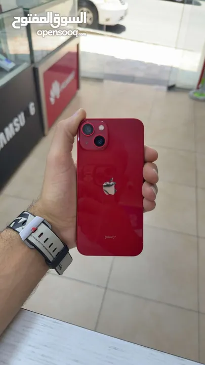 ايفون 13 .