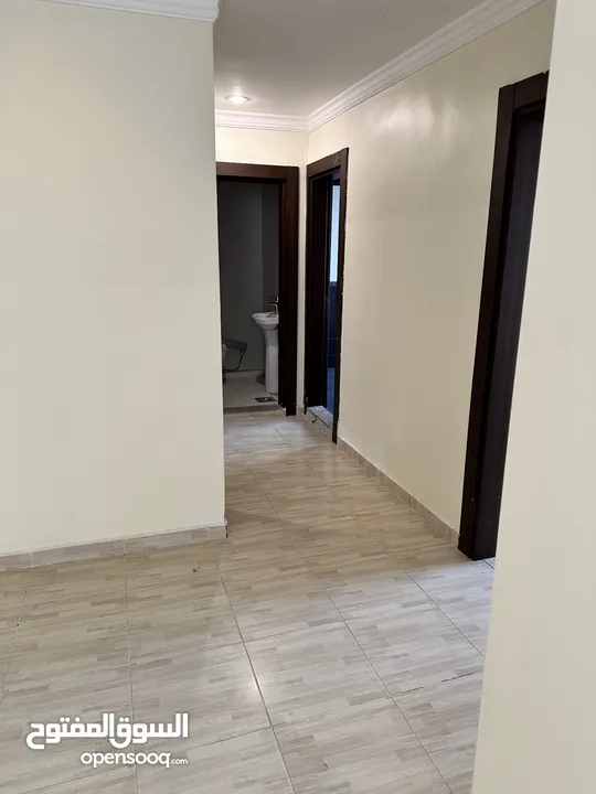 Apartment for rent in Salmiya, block 3, street 3, new building, price 270 ...