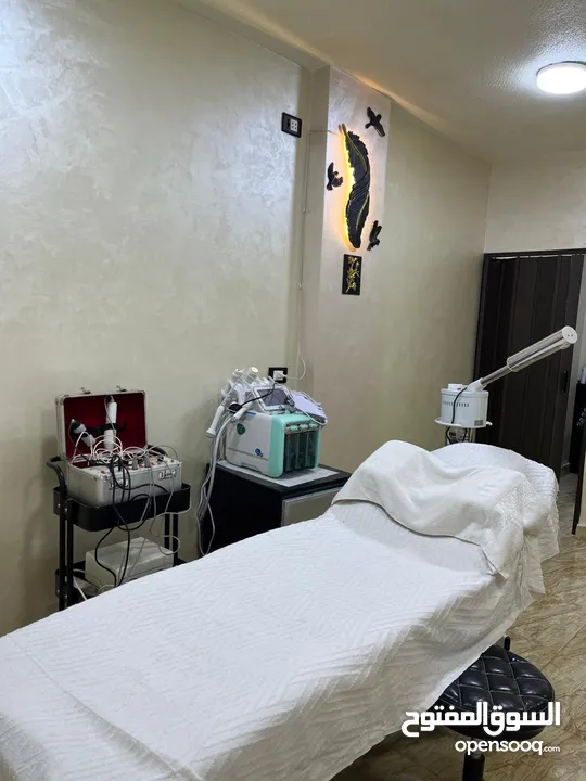 صالون سيدات  للبيع بداعي  السفر يرجى قراءه الاعلان