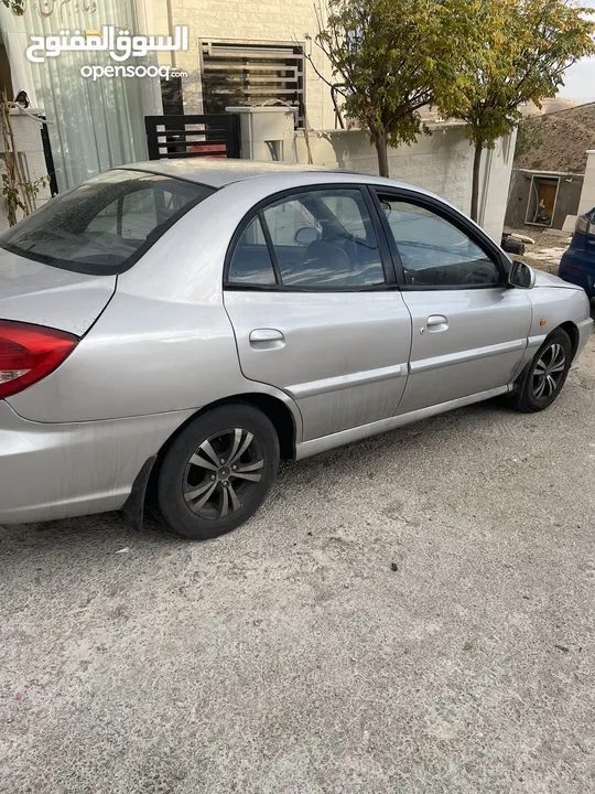 كيا ريو 2003