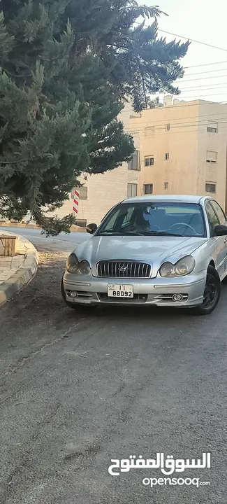 سيارة هونداي سوناتا 2002 للبيع لون سلفر