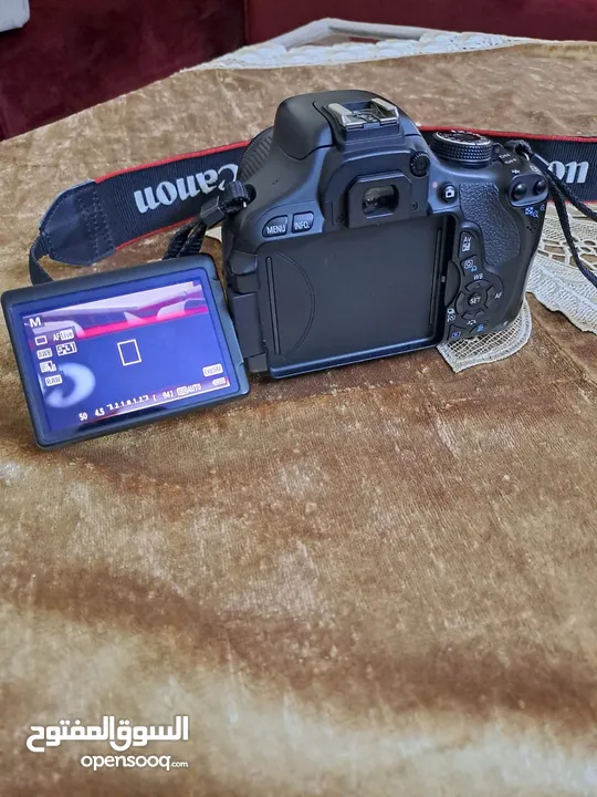 كاميراCannon 600d للبيع