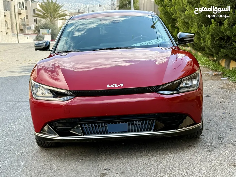 كيا EV 6 2022 فل وجمرك جديد ماشيه 30 الف بسعر مغري كاش واقساط بدفعه 3000 دينار