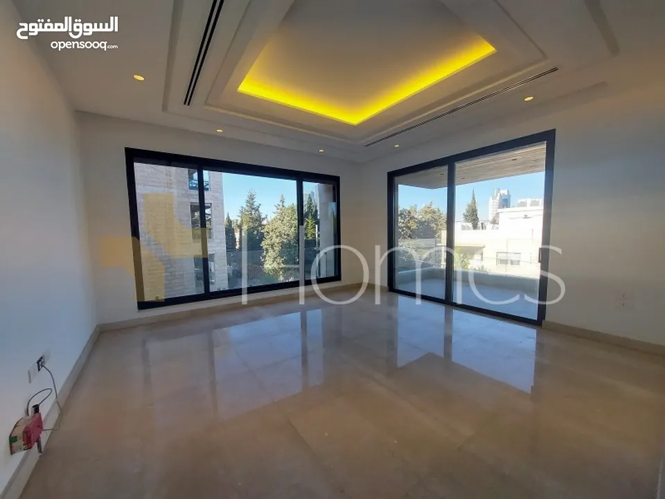 شقة للبيع في جبل عمان بمساحة بناء 225م