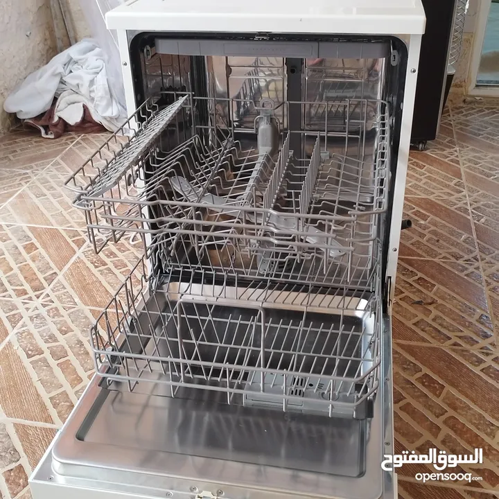 أجهزة كهربائية ومستلزمات أطفال