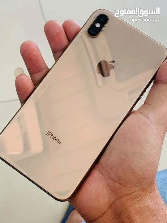متوفر ايفونات Xsmax اصلي جيجا 64 و 256 بطارية مشكل هدية كفر ولزقه وشاحن الاصلي متوفر توصيل