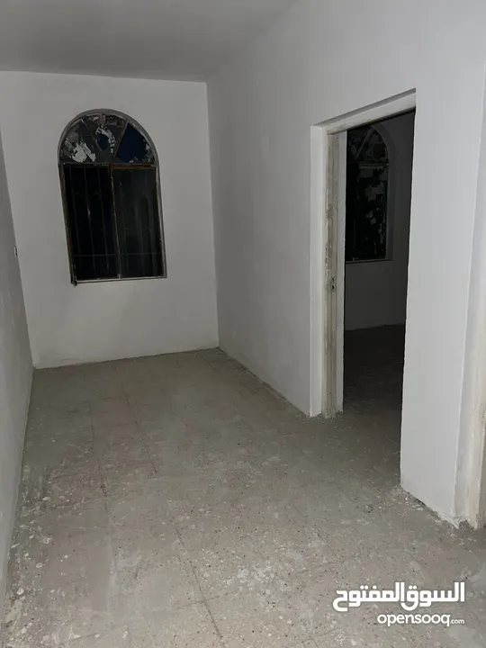 شقة للأيجار في منطقة الشعب خلف جامع الجهاد
