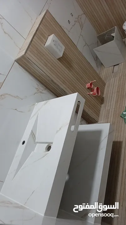 مغسل بورسلان الحديث