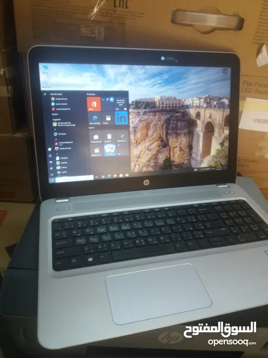 HP i5  كرتين شاشة