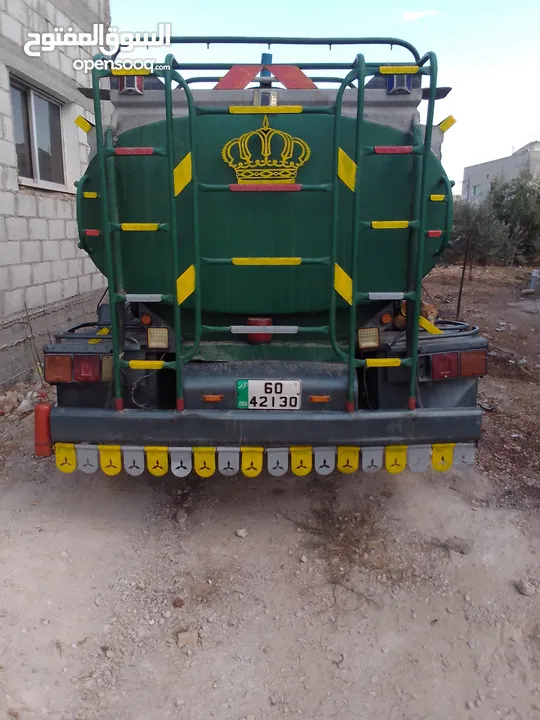تنك ماء صالح للشرب للبيع