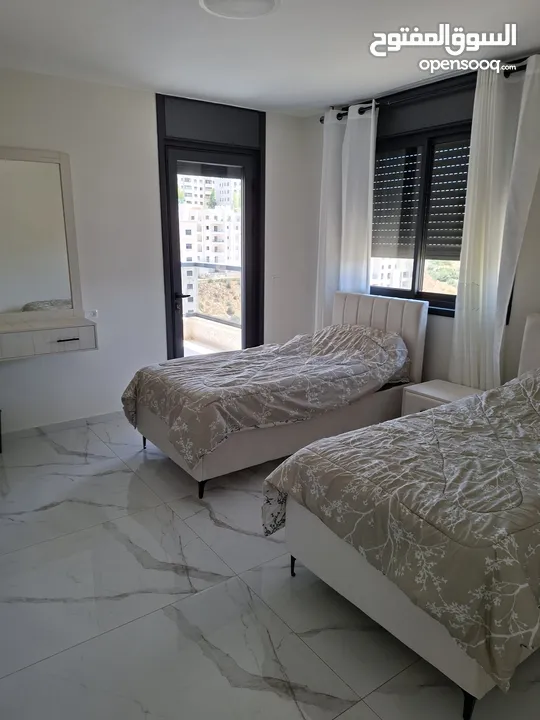 الشقة سوبر دولكس لم تسكن من قبل فرش جديد مع المالك مباشرة