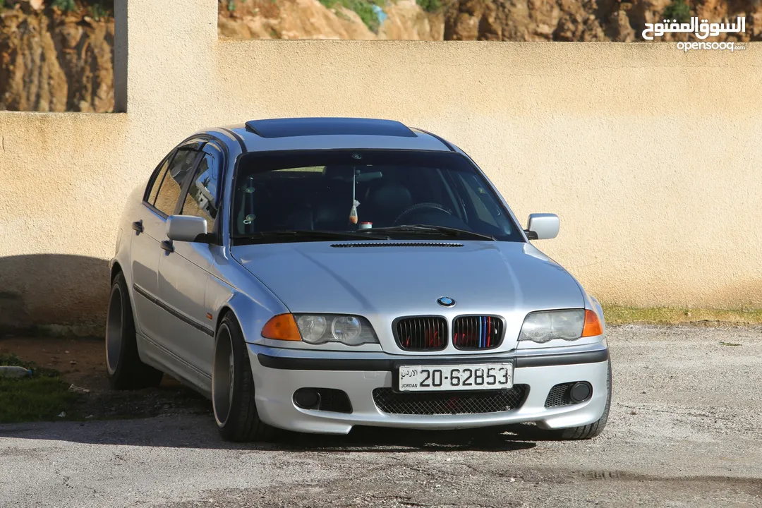 BMW E46 للبيع او البدل ع سياره حديثه