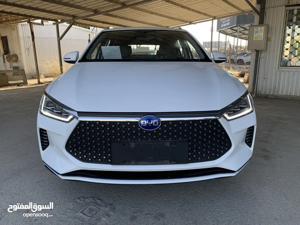 BYD E2 2022 بي واي ديه 2022 صنف لوكشري فل الفل بحاله الوكاله