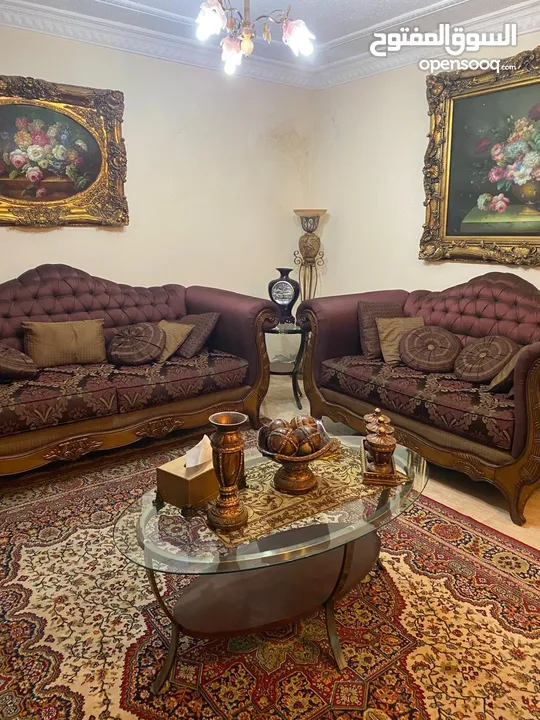 طقم كنب للضيوف فاخر للبيع