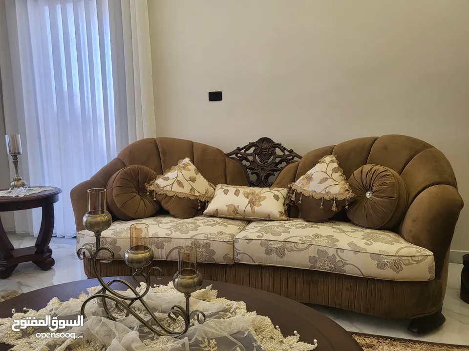 طقم كنب كلاسيكي فاااخر جدا خشب بلوط وزان استعمال خفيف