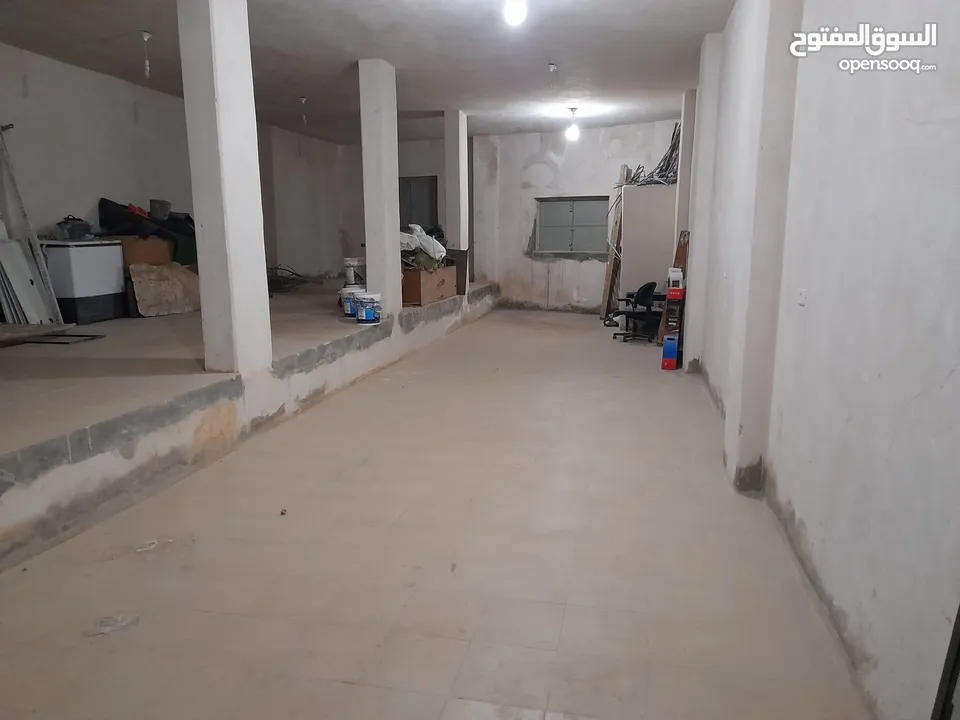محلات عدد 2 للايجار غو البيع مخازن