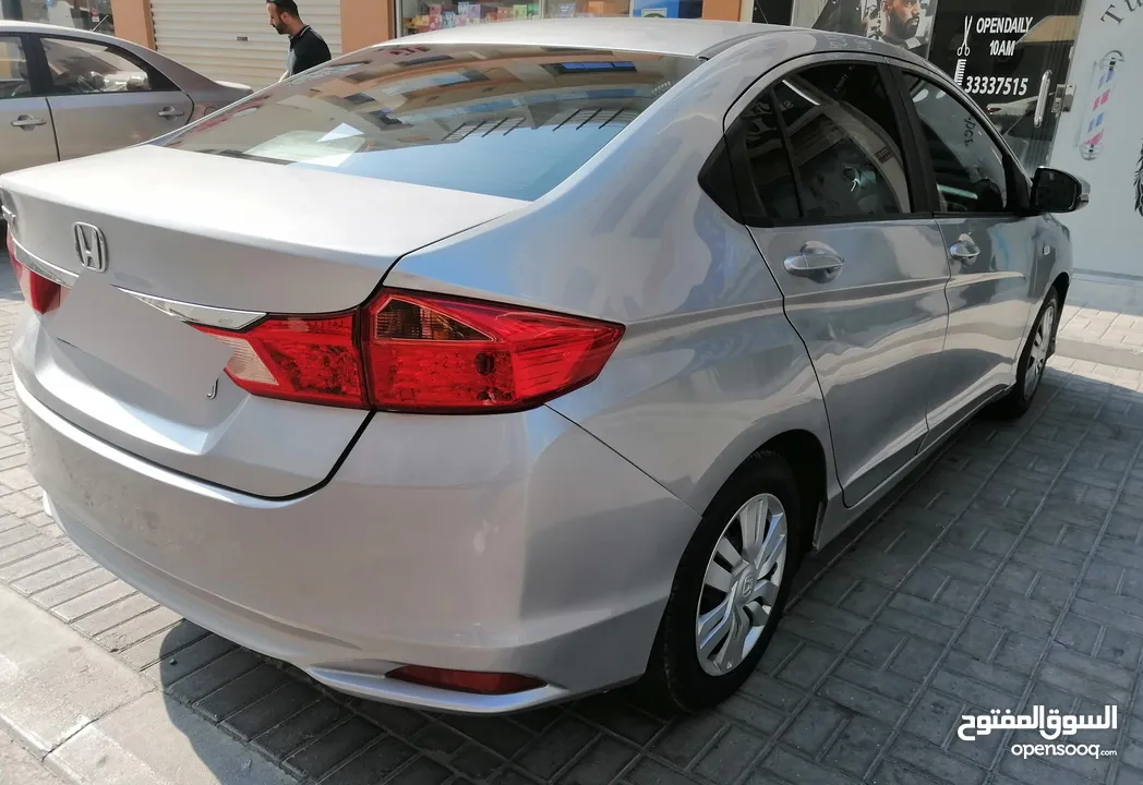 For sale Honda city 2017 model low mileage 88.000km