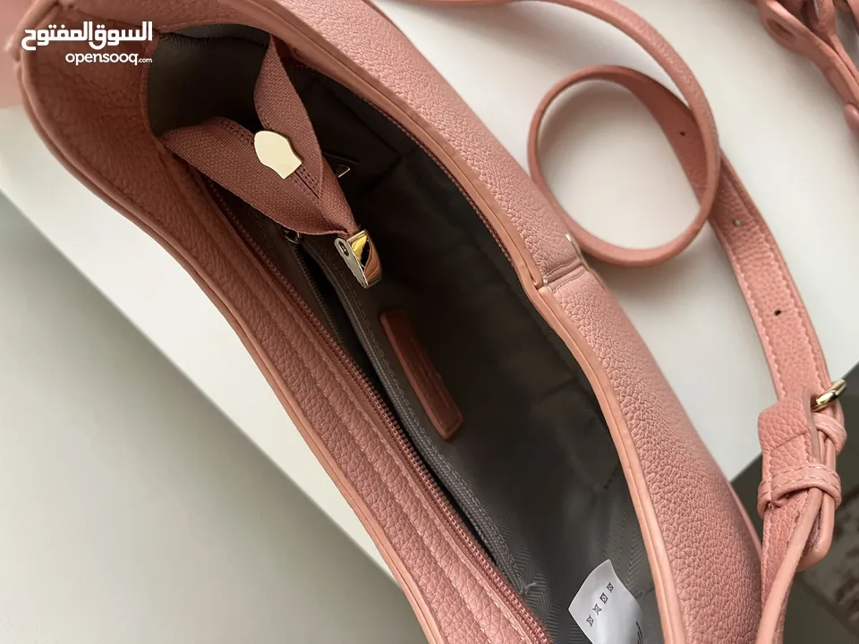 شنتة كريس بيلا chrisbella crossbody bag