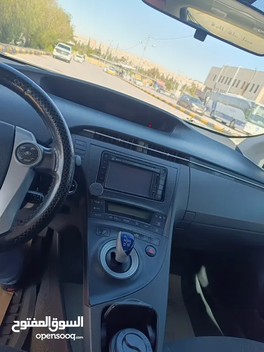 تويوتا بريوس وارد أوروبي فحص ممتاز