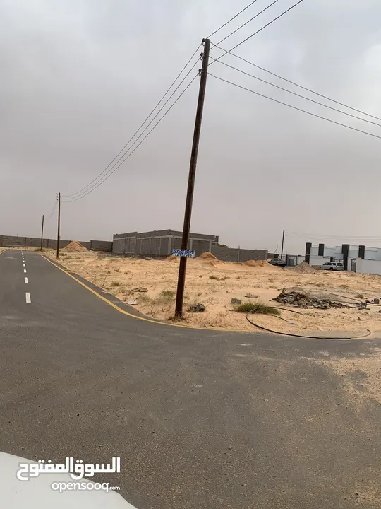 قطعة ارض في القويعه شارع الشيل الاول مقسم جديد قريب جدا على البحر