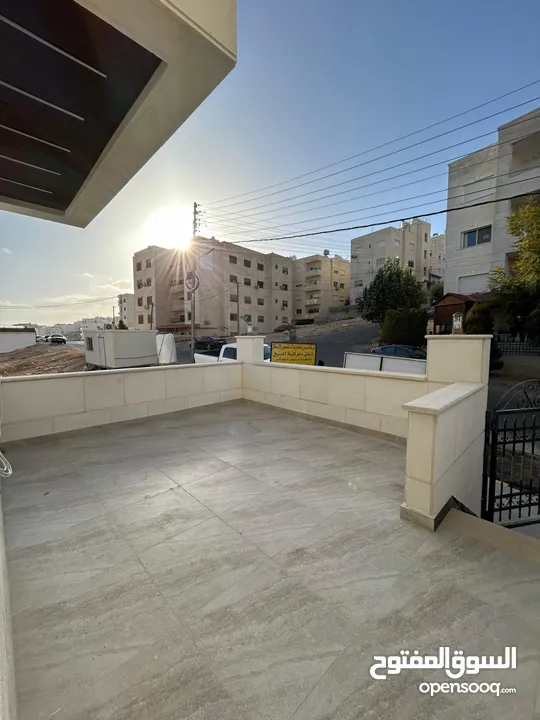 شقق للبيع غير مسكونة معفية من رسوم التنازل