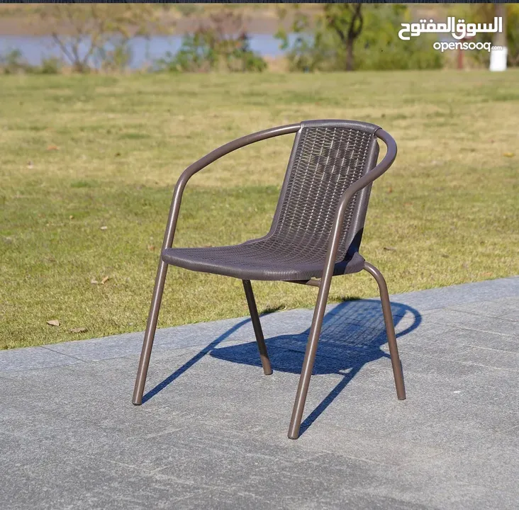 طقم خارجي (طاولة +2كرسي ) بسعر حرررررق بـــــ49دينار فقط لا غير!!!!