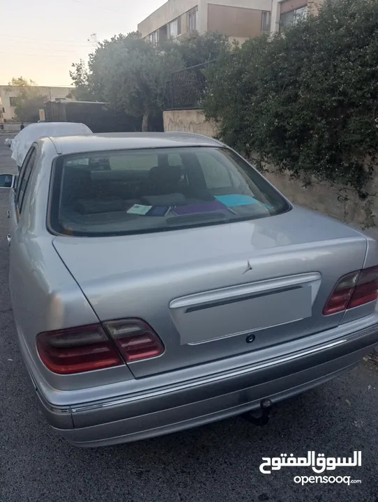 مرسيدس يليجنس E200 2002