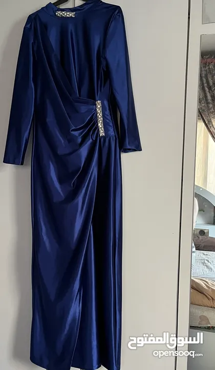 فستان أزرق ملبوس مره وحده فقطططط  قياس L (40) بسطللل عاللبس