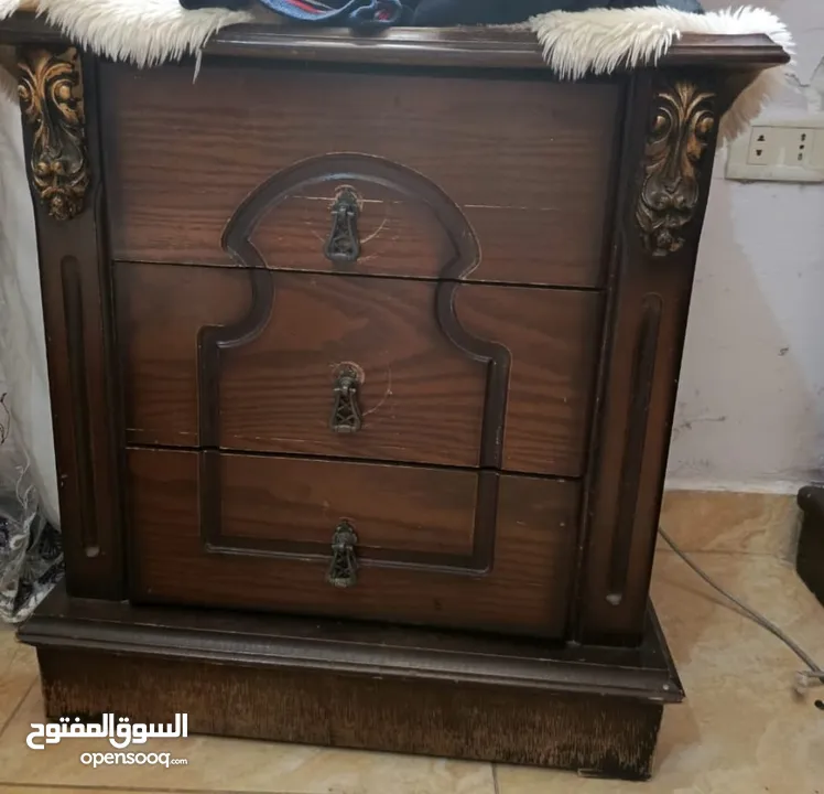 أغراض غرف نوم للبيع