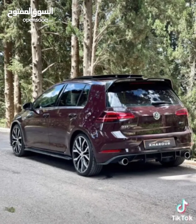 جولف GTI لون مميز 2017