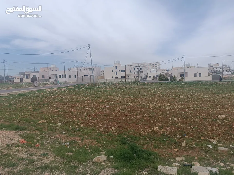 أرض على شارعين للبيع في جاوا نافع حي الاحسان الحنو الغربي من المالك مباشرة
