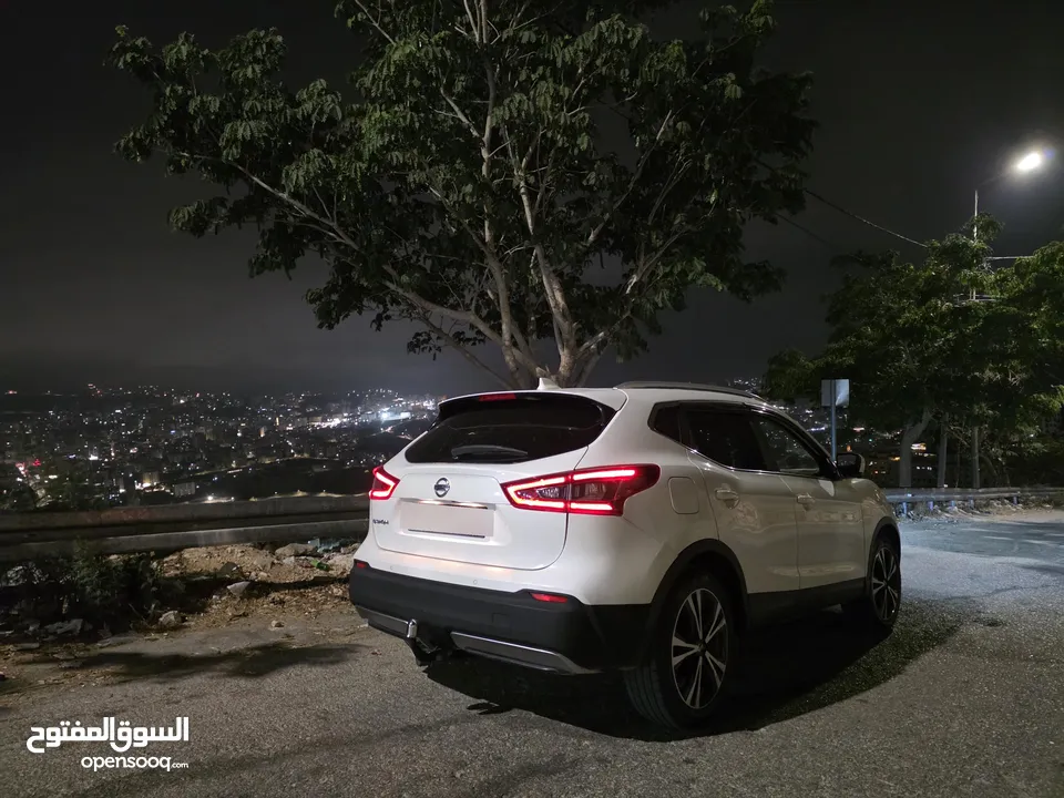 نيسان قشقاي 2018 بسعر مميز بحالة الوكالة فل اضافات مسكر مع بانوراما