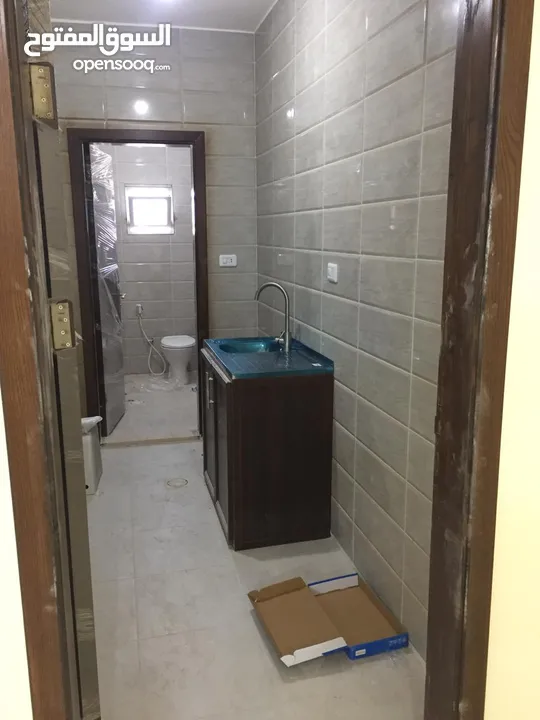 مكاتب تجارية للايجار مساحات مختلفة
