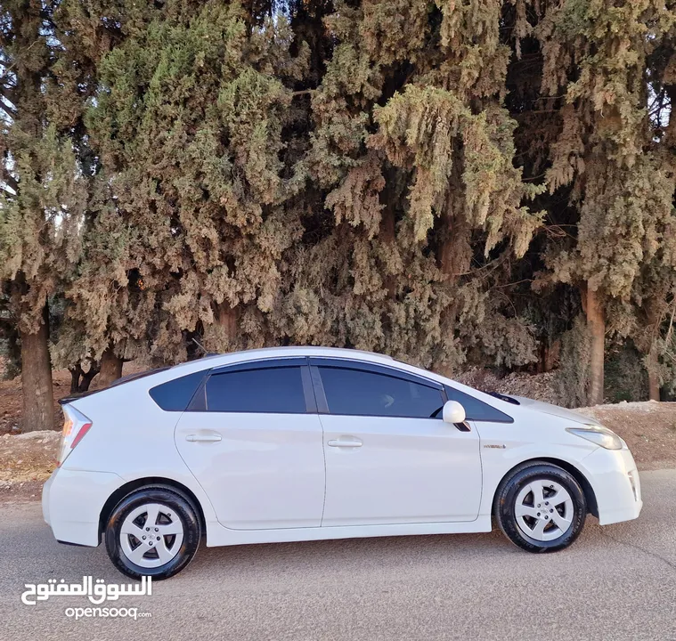 تويوتا بريوس