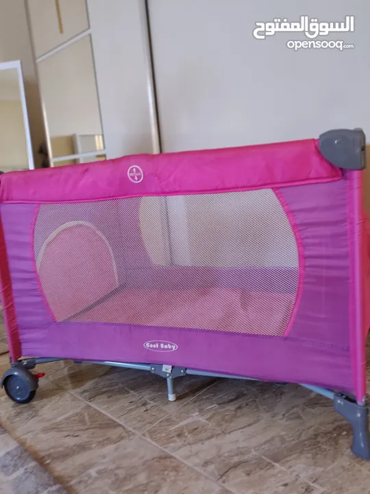 سرير اطفال للبيع