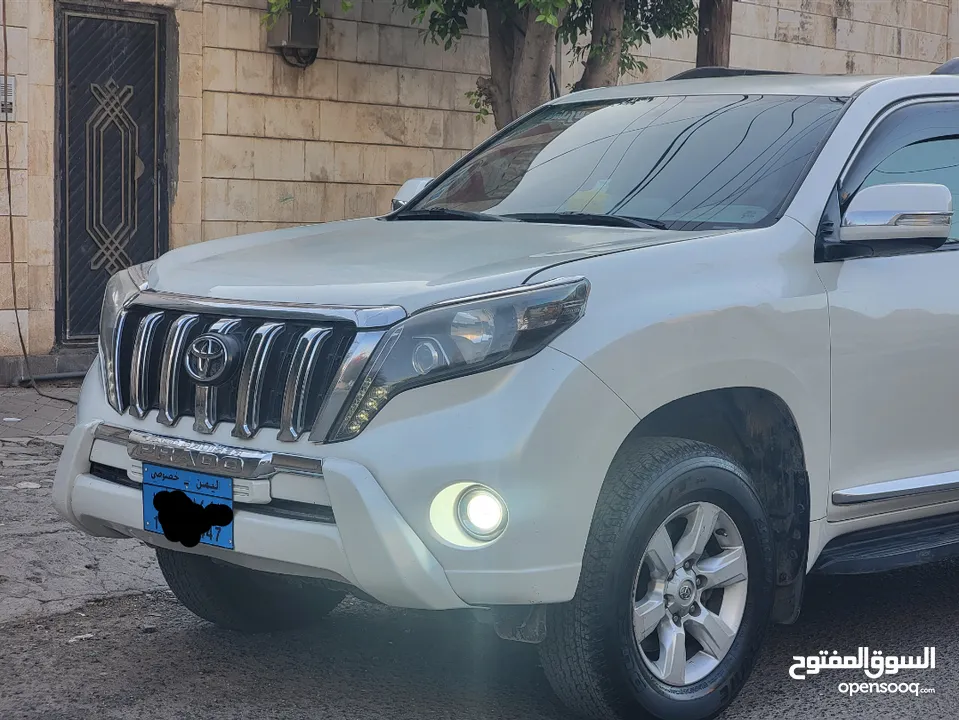 PRADO 2014 النظيف المكرتن