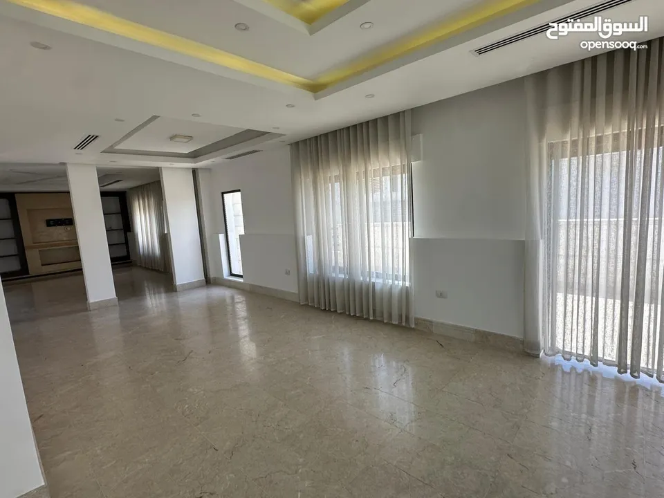 روف شبه مفروش للايجار في عبدون ( Property 41960 )-175034492