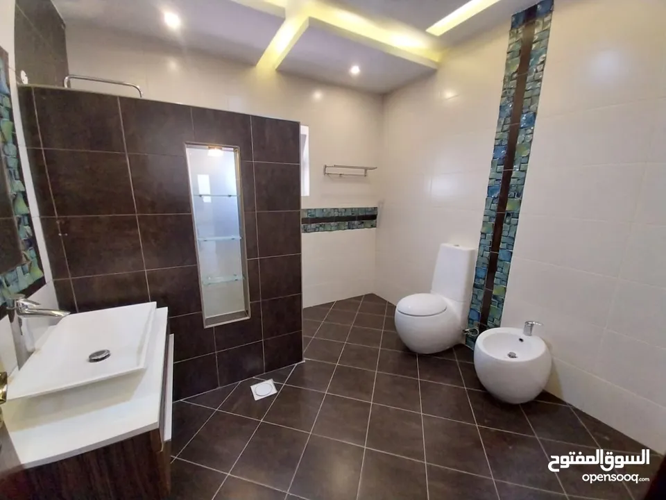 روف دوبليكس للأيجار ( جزء من فيلا ) ( Property 38746 )-175034672